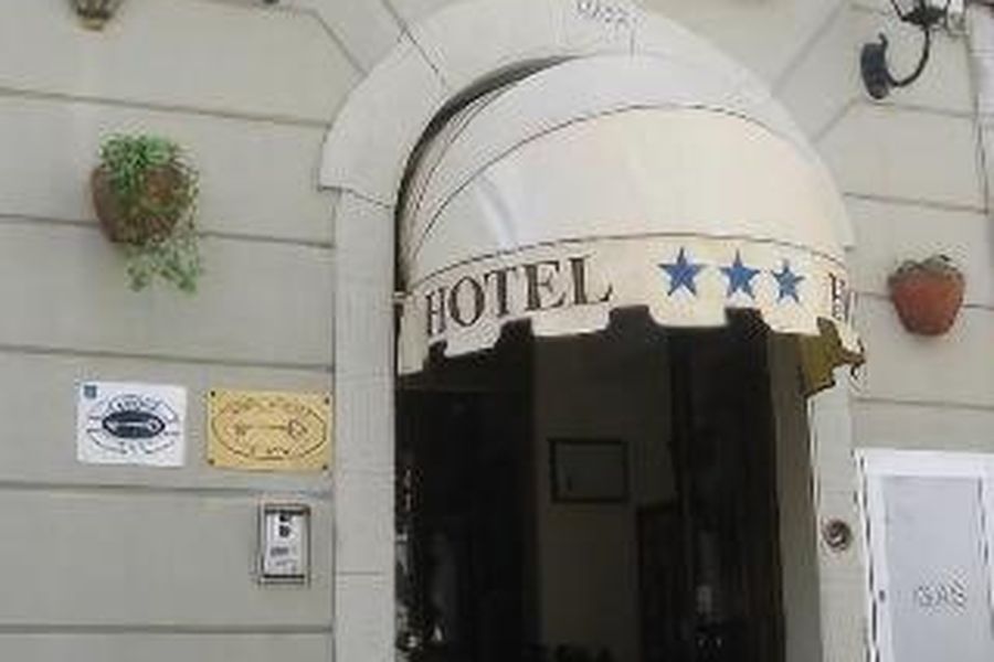 photo-0