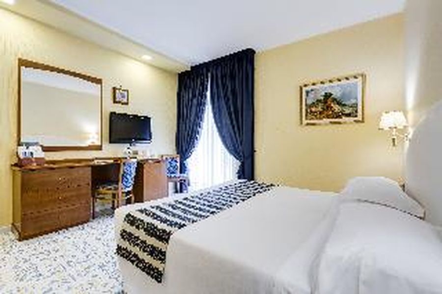 photo-1