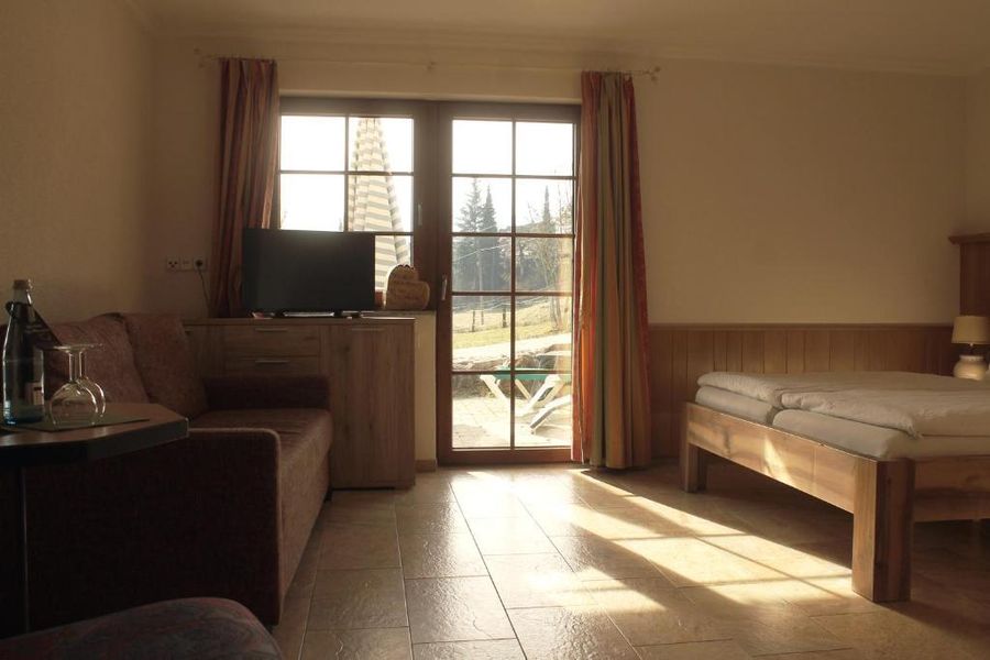 photo-0