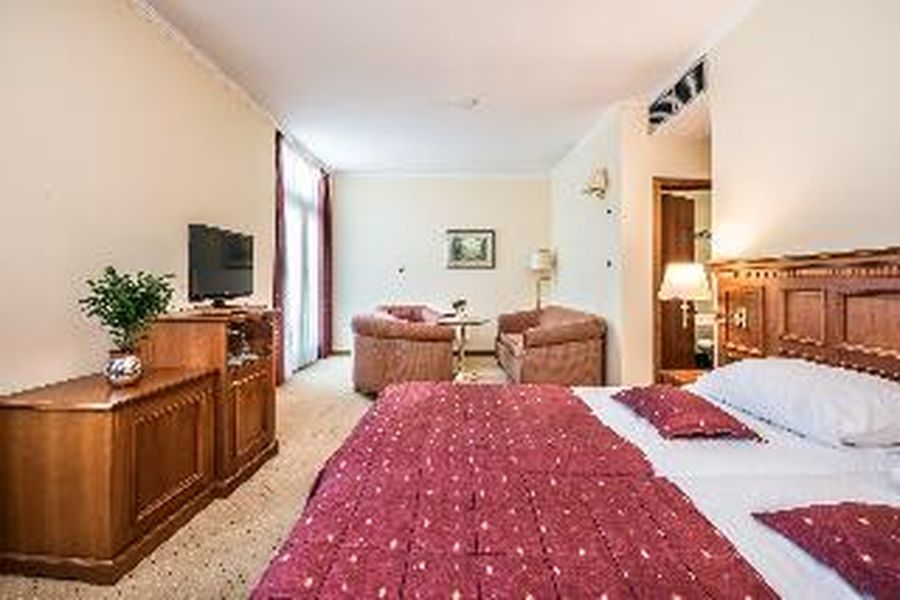 photo-1