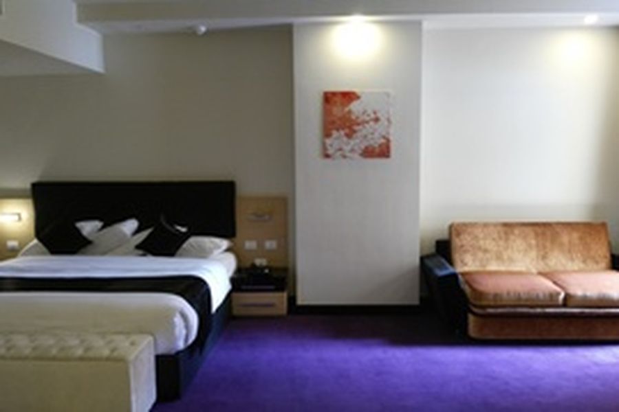 photo-1
