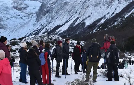 Experiencia de trekking a Laguna Esmeralda con almuerzo