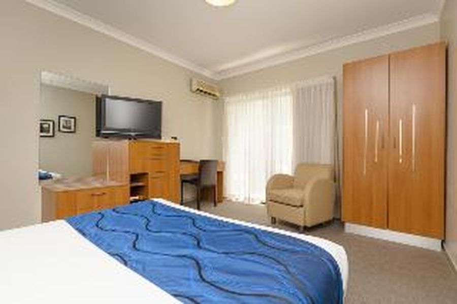 photo-1