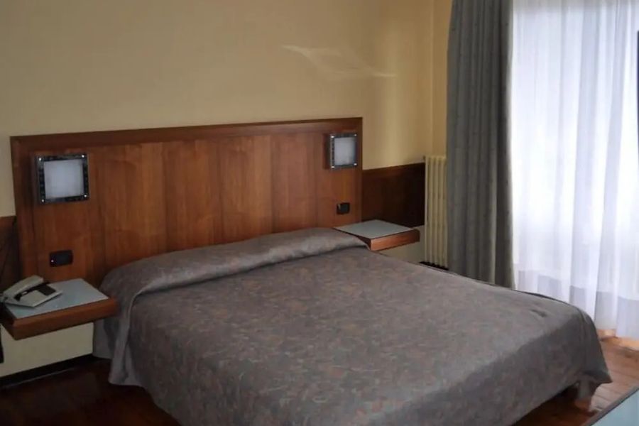 photo-1